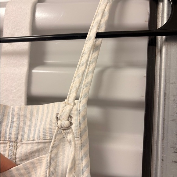 Celebrity Pink Women's Stripped Overalls Size Med Shorts - Picture 3 of 7